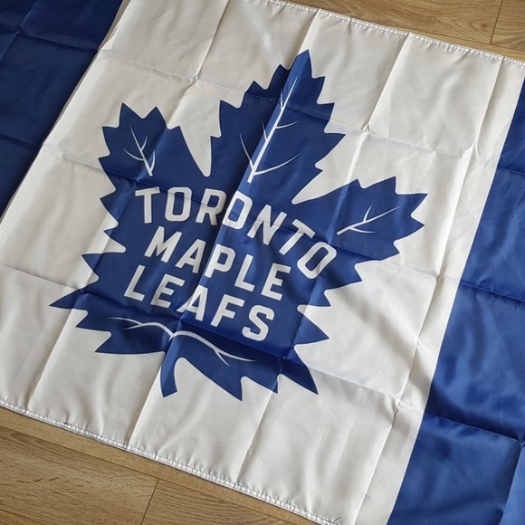 Toronto Maple Leafs Canada Flag - Picture 2 of 7